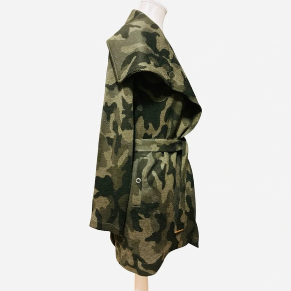 White House Black Market Camouflage Belted Sweater Coat Size Small - Picture 5 of 11